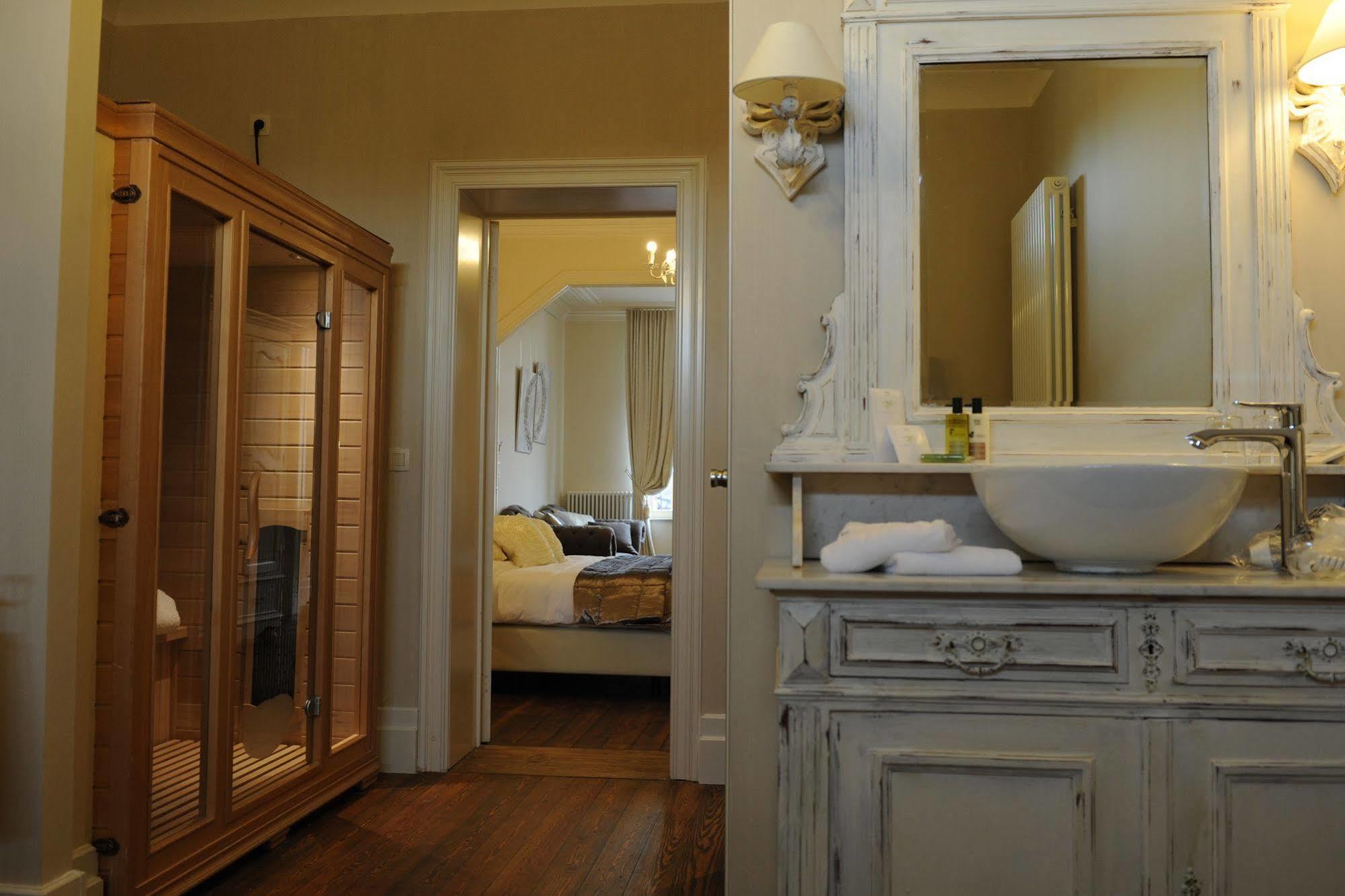 האסלט Charmehotel Villa Saporis מראה חיצוני תמונה